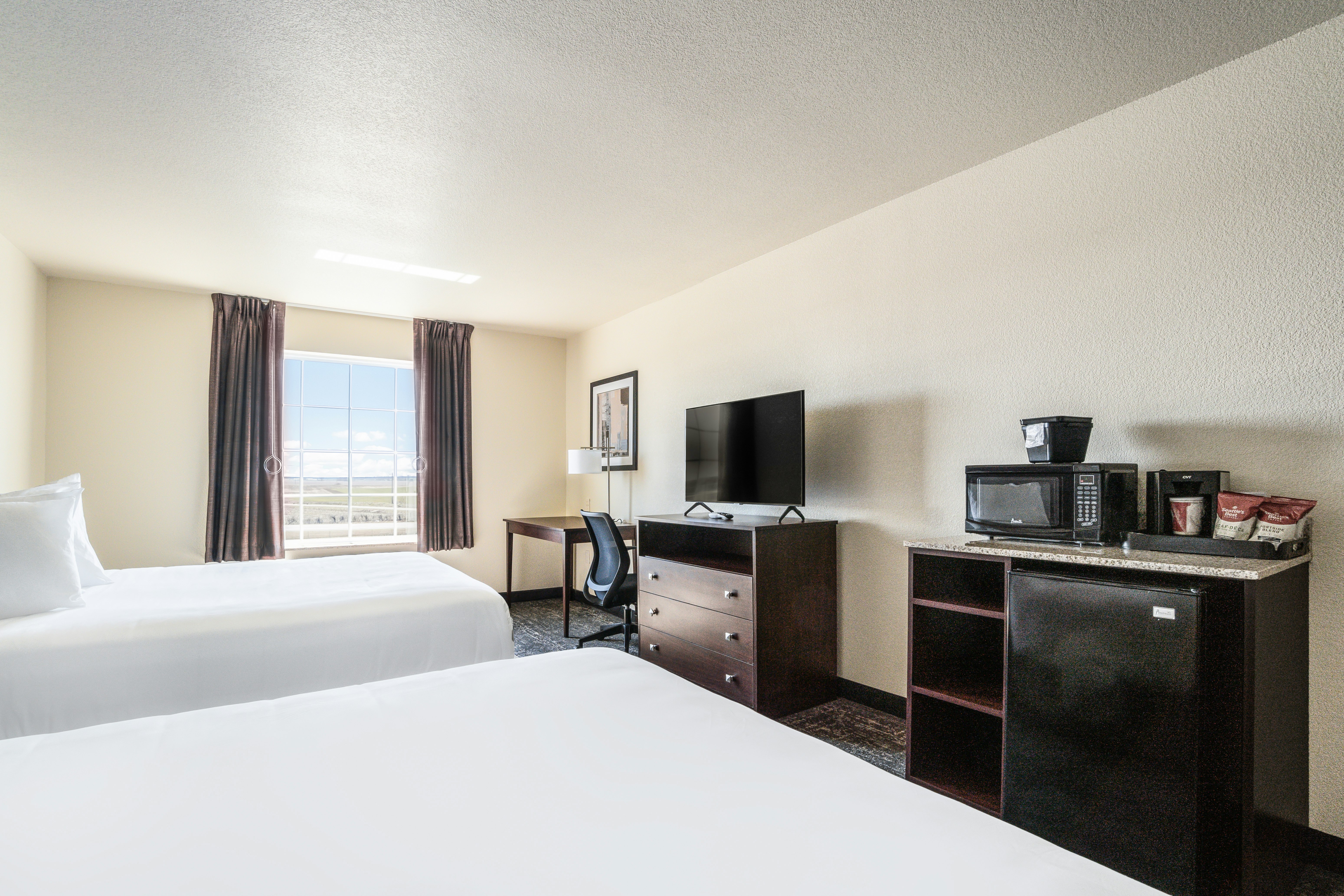 Cobblestone Hotel & Suites - Newport 9/61