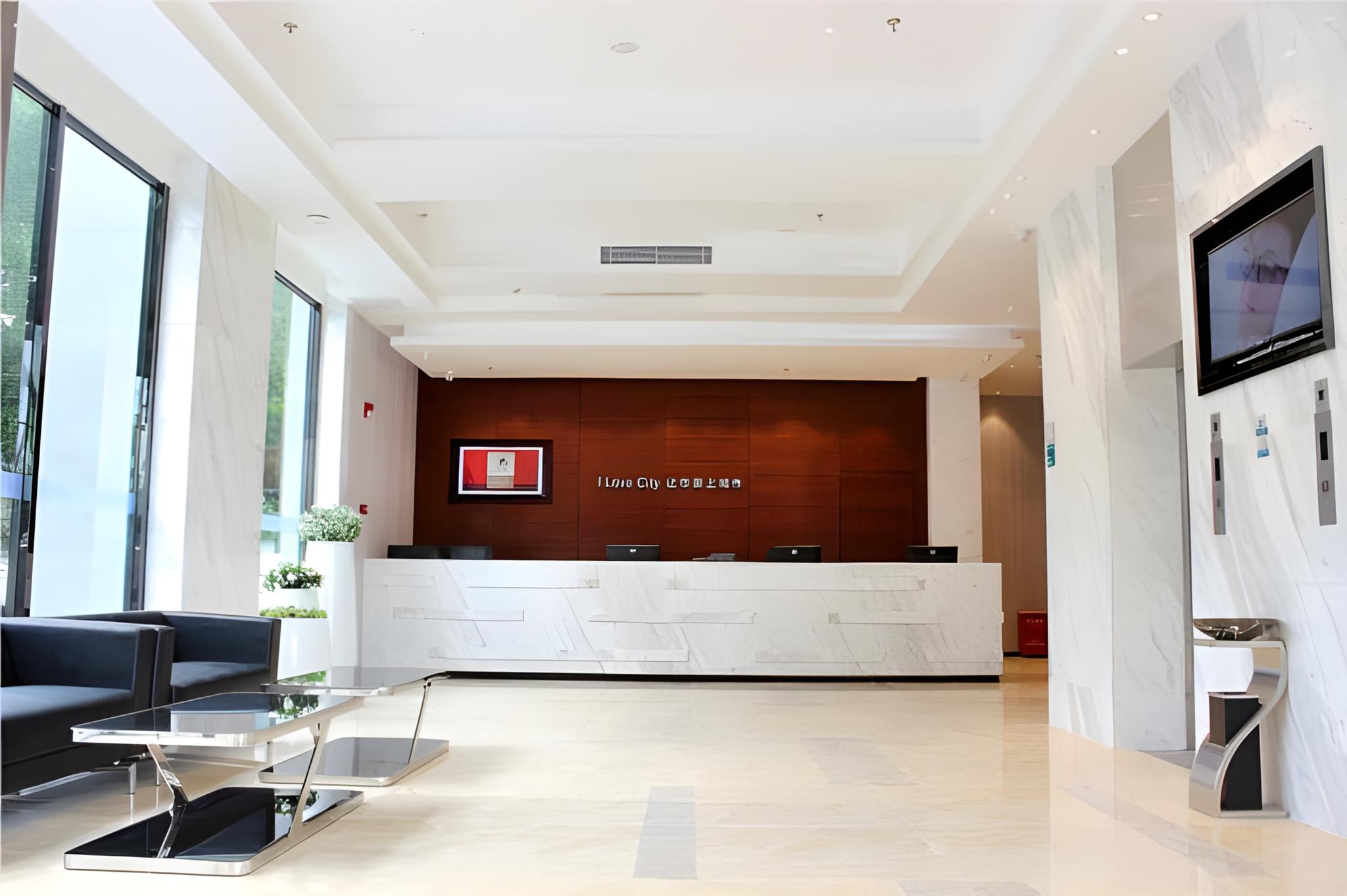City Comfort Inn (Shenzhen Nanshan Hi-Tech Industrial Park Majialong) 7/36