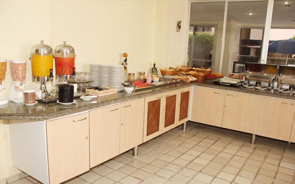 Lagoa Mar Hotel 4/56