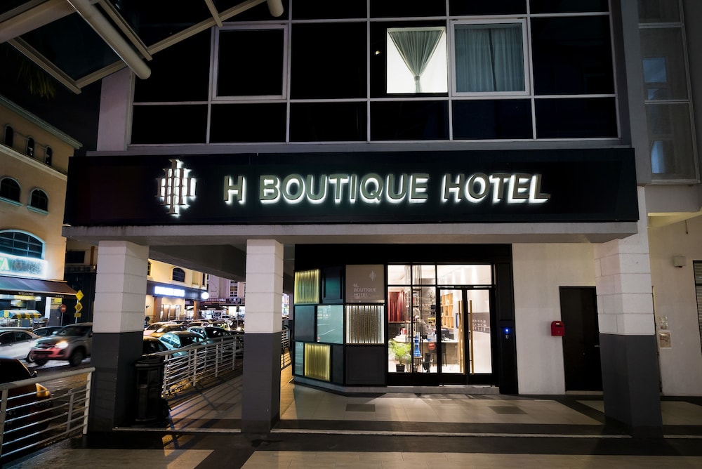 H Boutique Hotel Kota Damansara 3/45