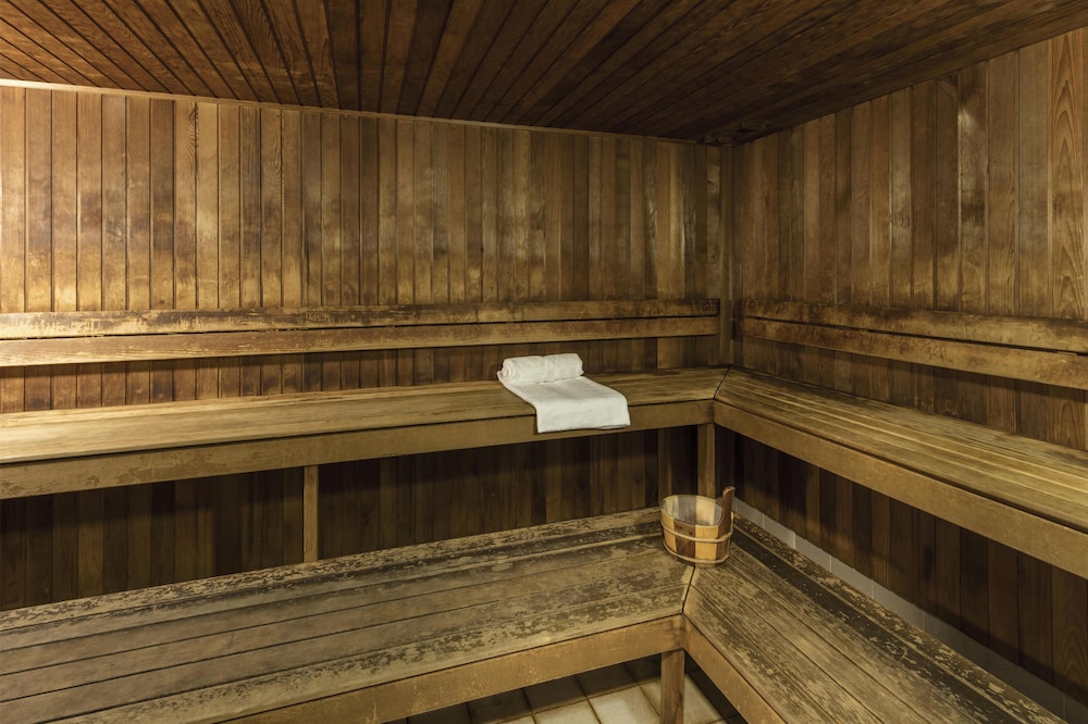 Oaks Brisbane River City Suites 28/72