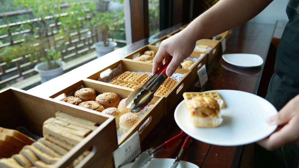 Aroma Tea House 56/70