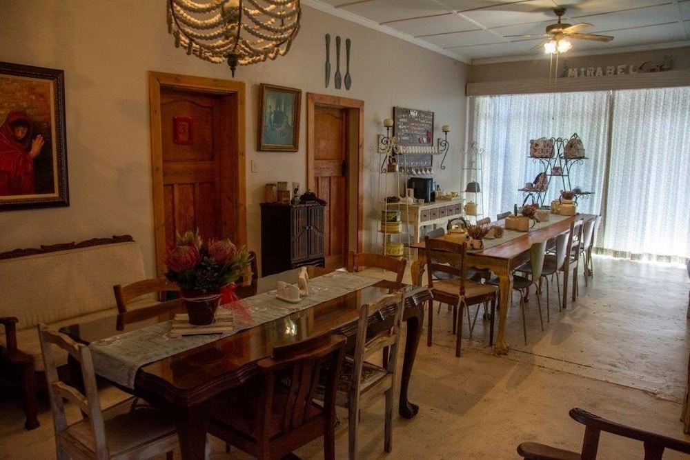 Mirabel Guesthouse 28/39
