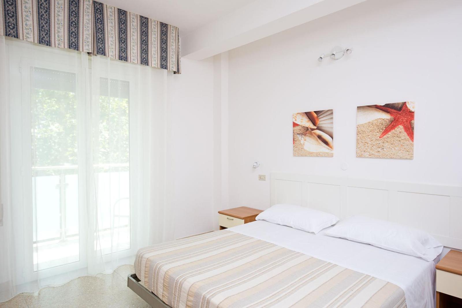 Hotel Helios 9/23