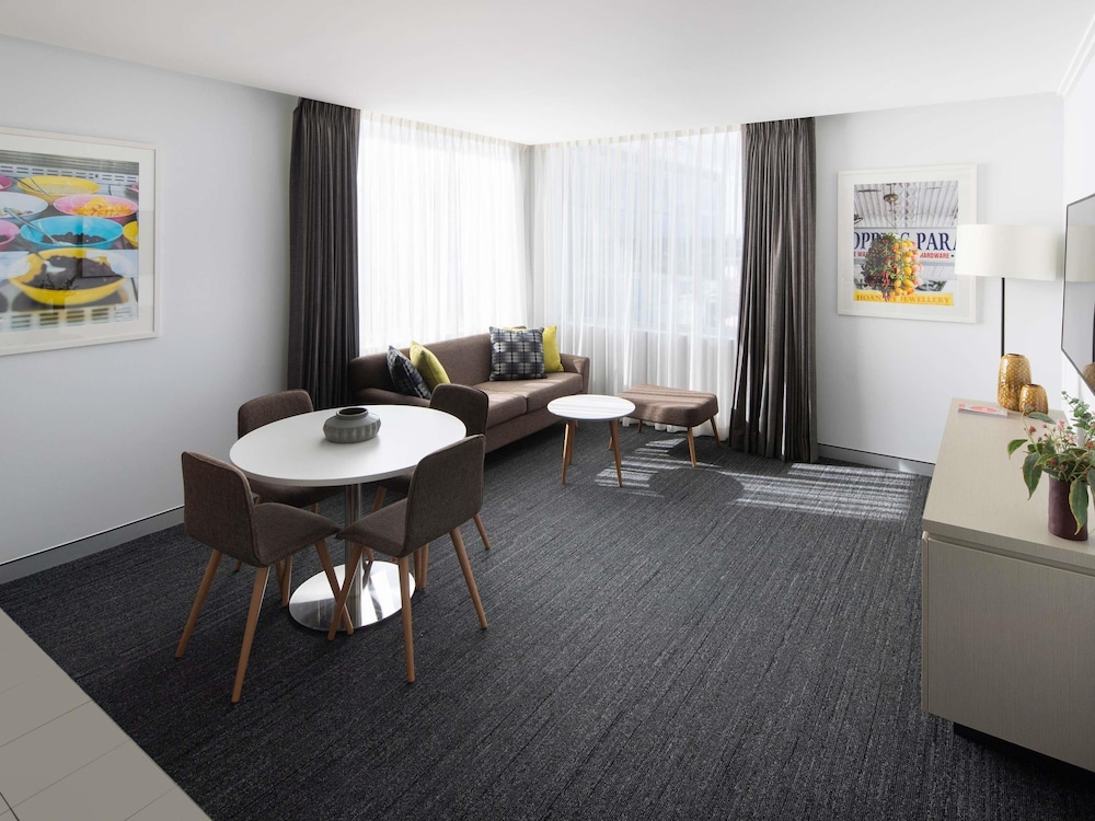 Mercure Sydney Bankstown 28/49