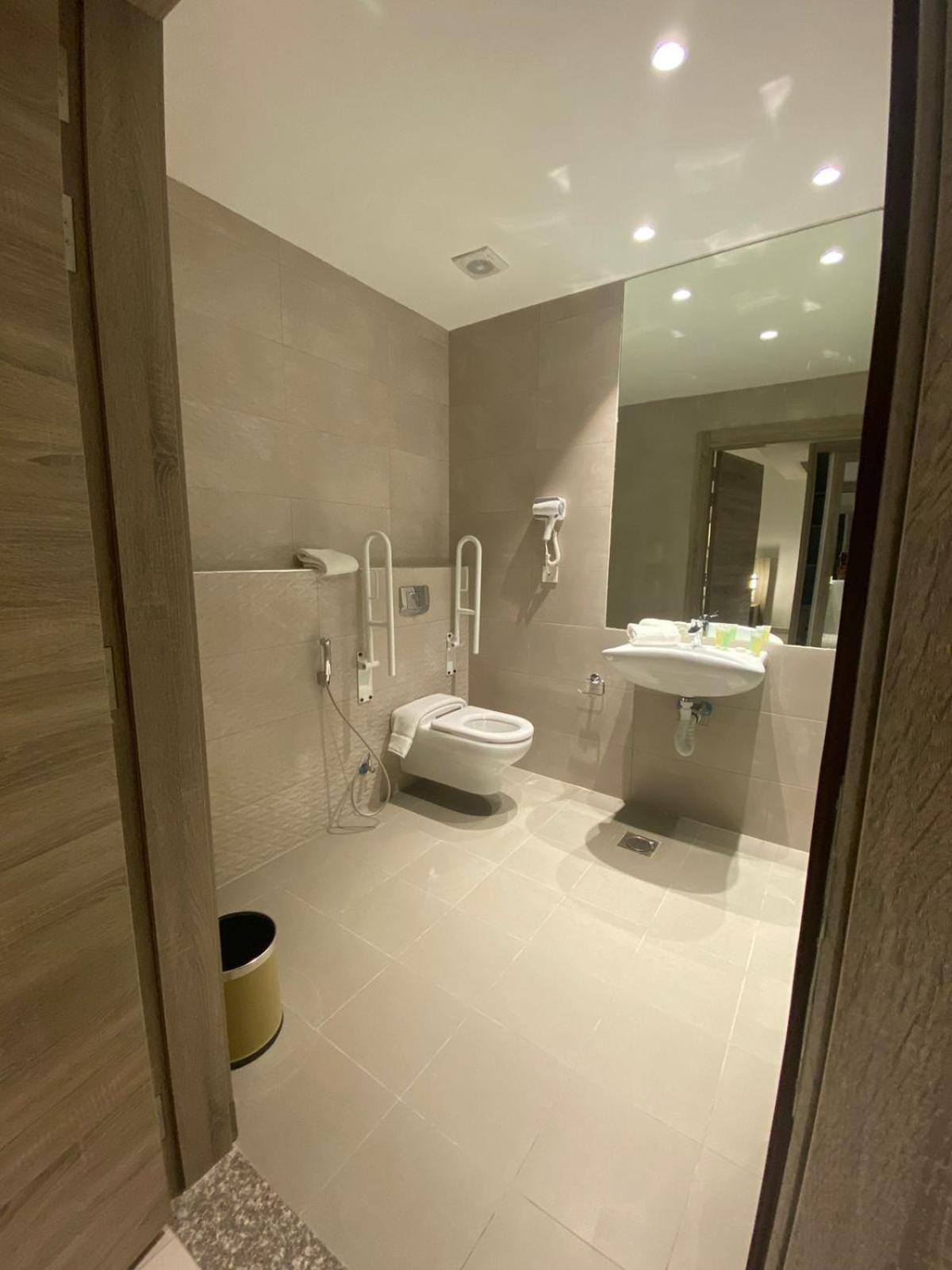 Golden Tulip Amman 80/83