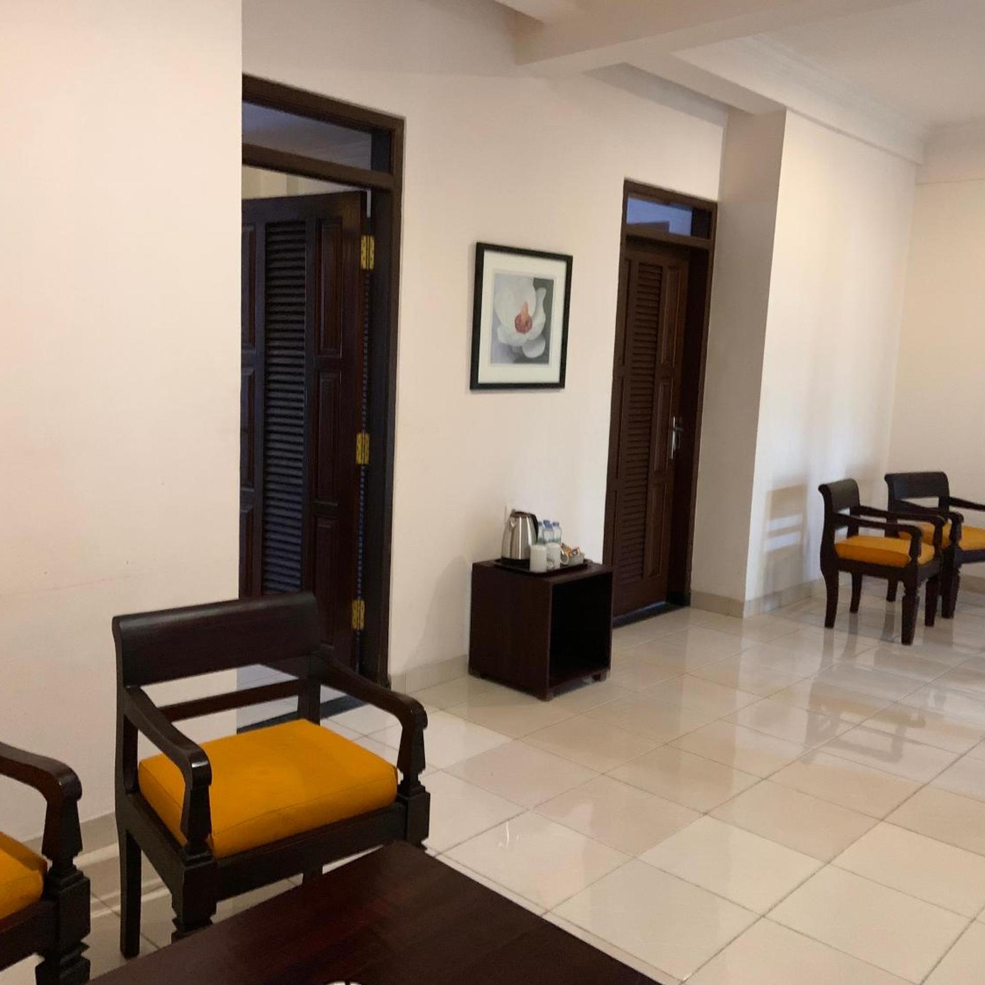 Nirwana Hotel 24/35