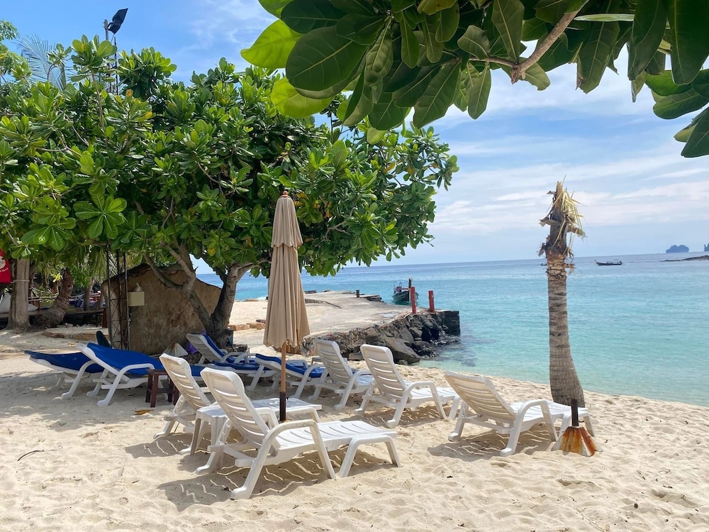 Phi Phi Mountain Beach Resort 44/47