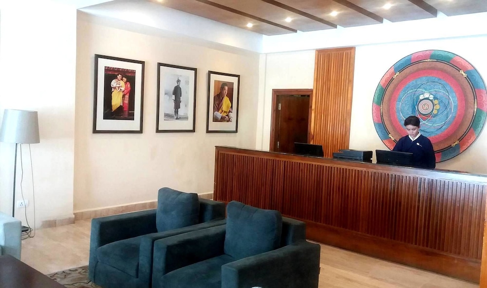 GAKYIL HOTEL 7/32