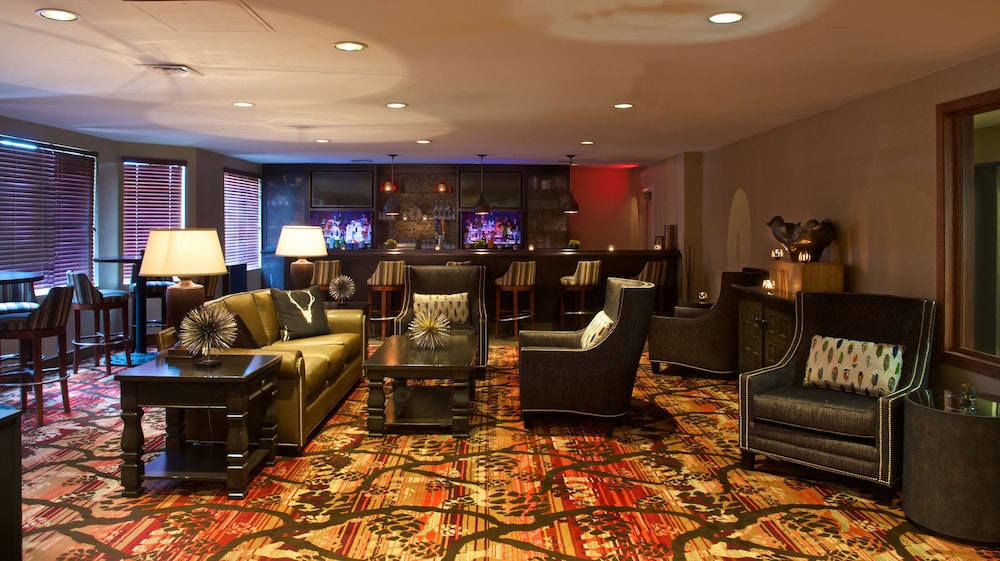 EMBASSY SUITES FLAGSTAFF 44/53