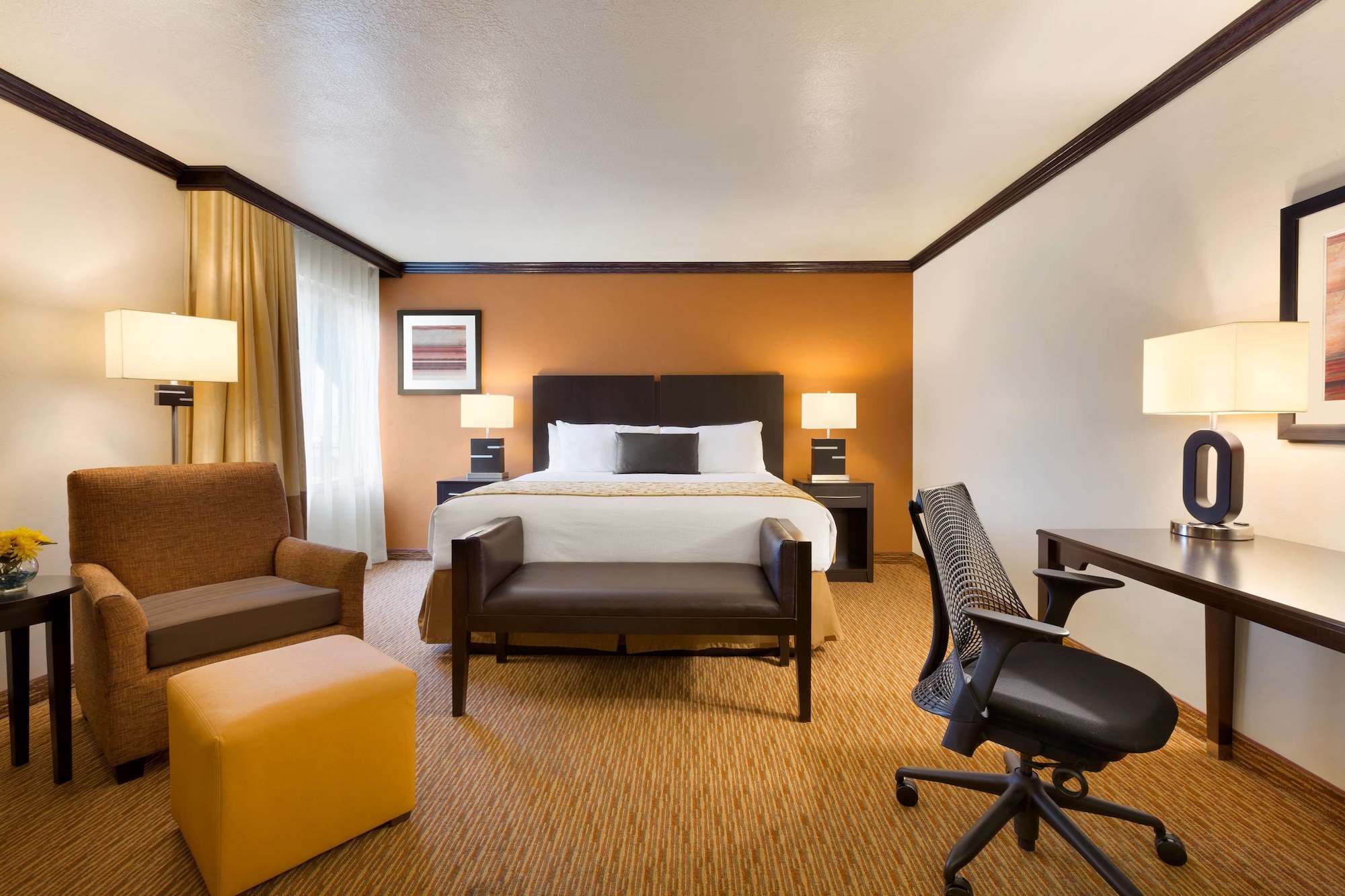 جناح بسرير كينج بغرفة نوم واحدة مع أريكة، Park Inn By Radisson Salt Lake City Midvale 5/8