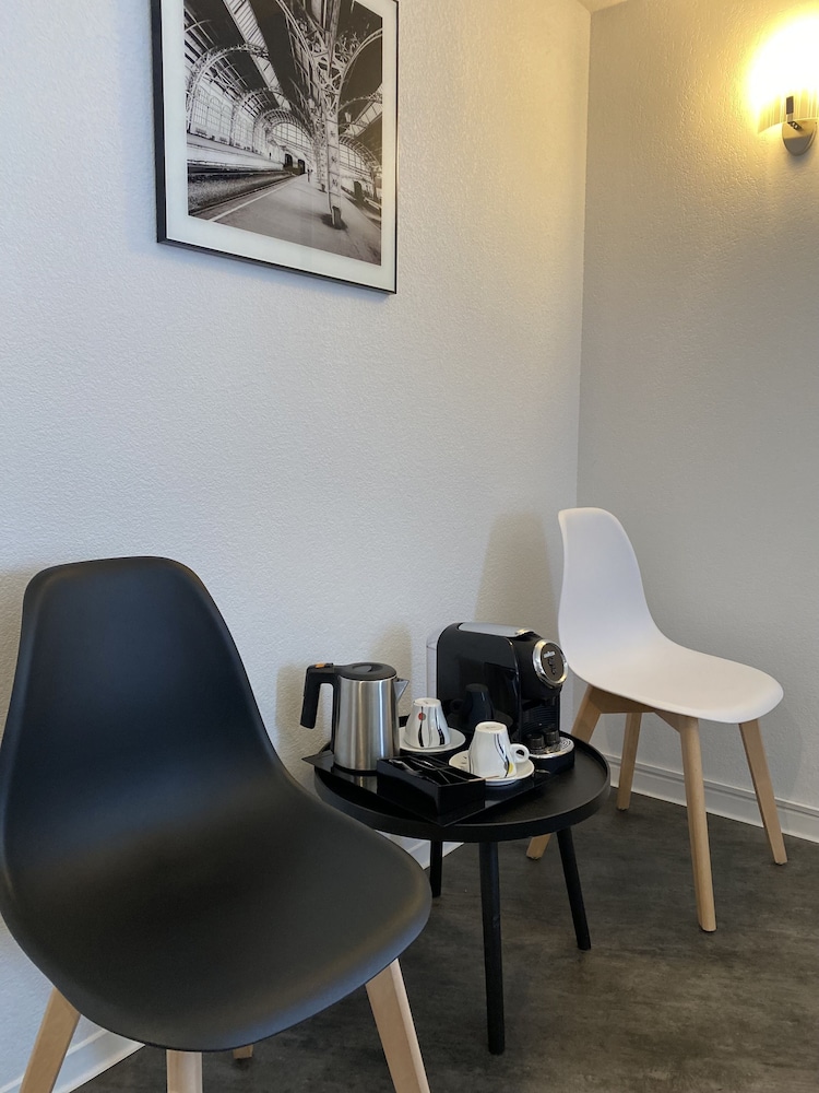 Hotel Les Domes - Perpignan Sud by Hosteletour 58/65