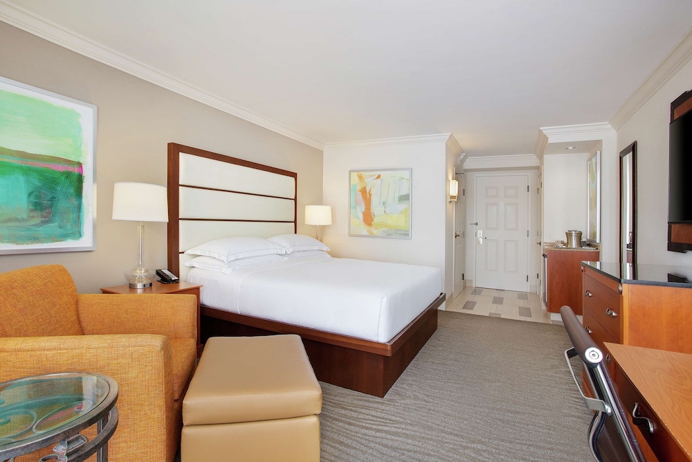 Hilton Naples 18/66
