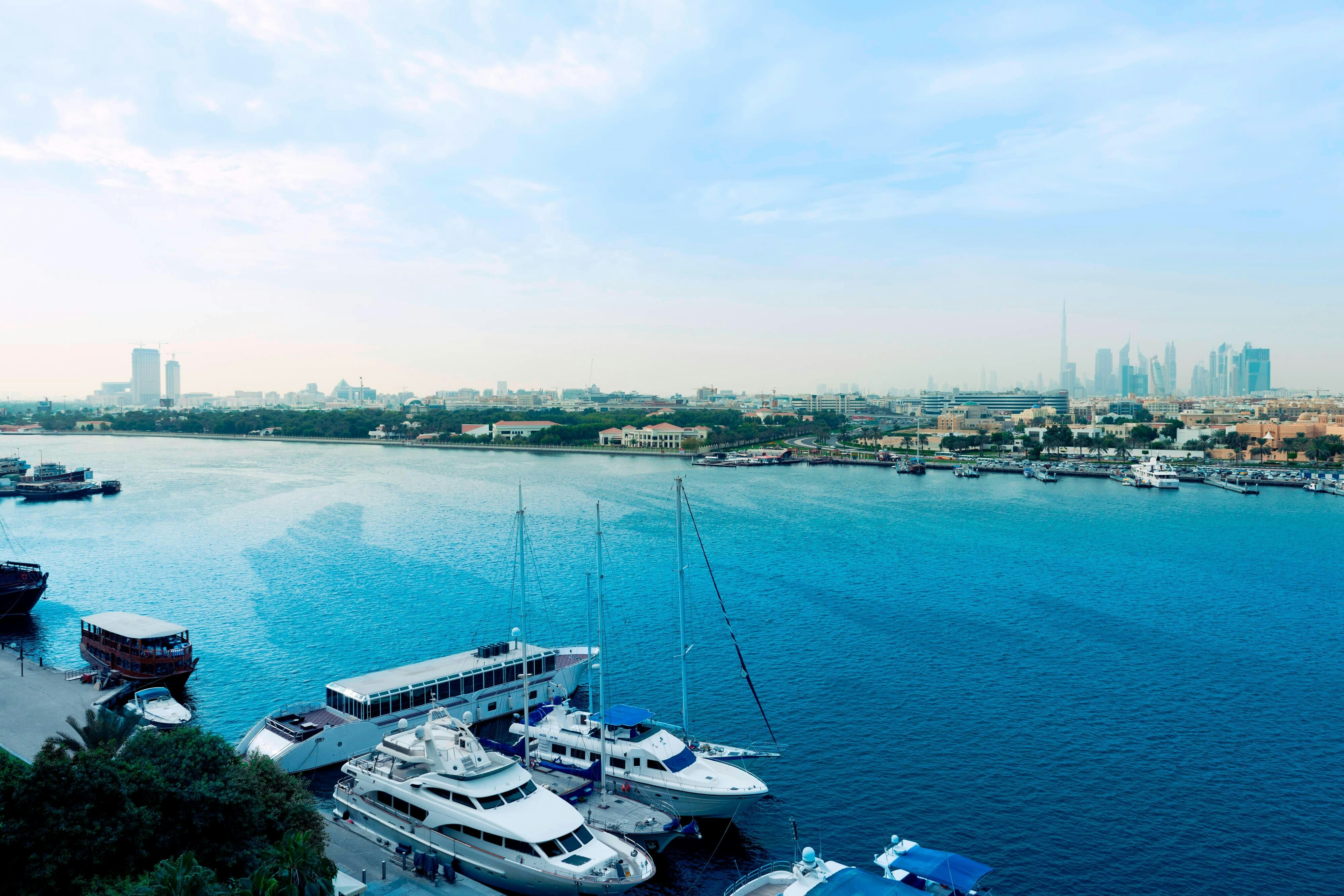 Sheraton Dubai Creek Hotel And Towers 31/37