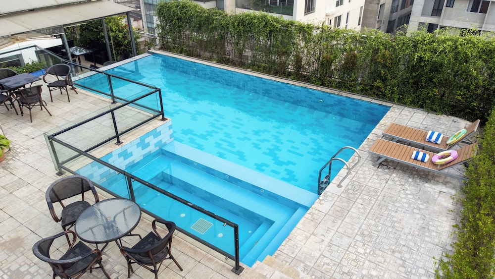 Golden Tulip the Grandmark Dhaka 41/60
