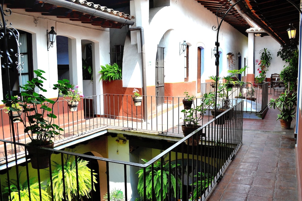 Meson del Alferez Xalapa 4/34