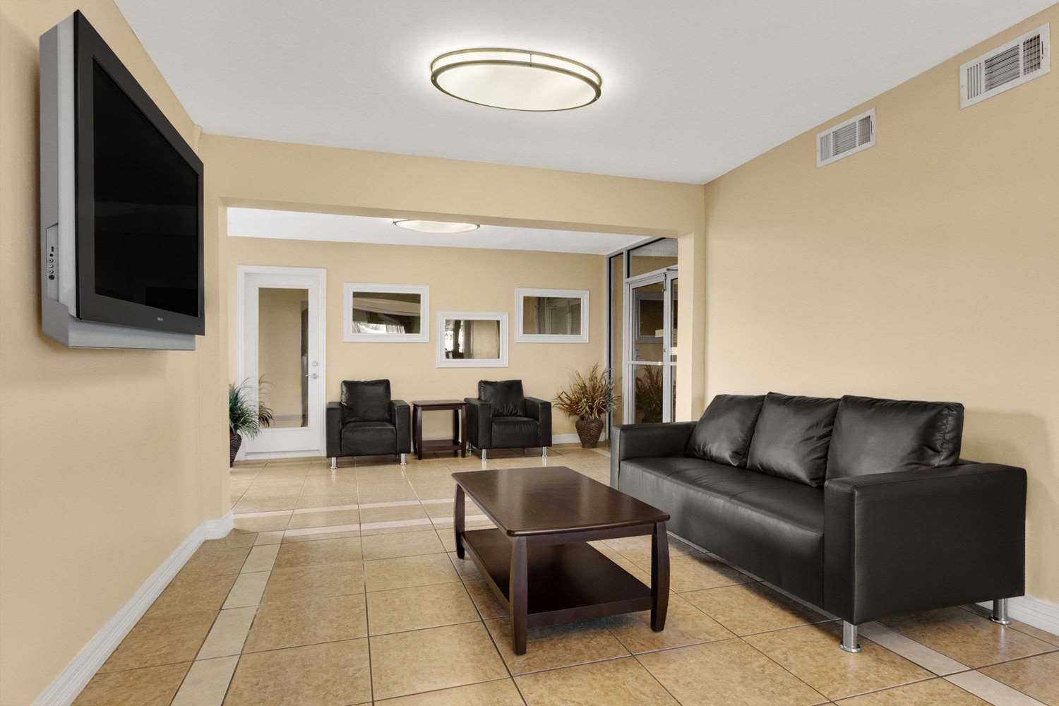 Super 8 By Wyndham Fort Worth Tx 7/13