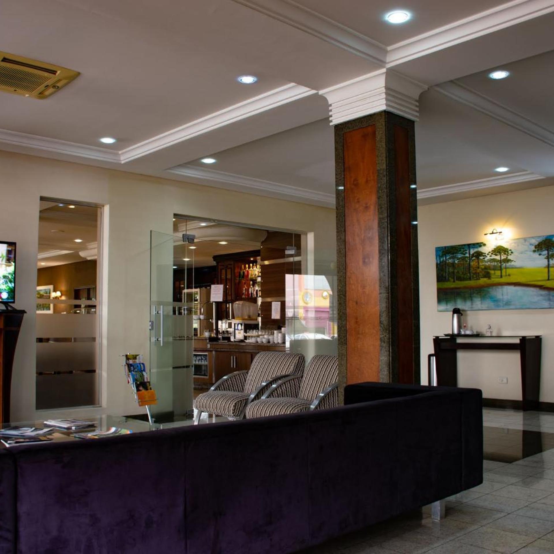 Hotel Exclusivo 5/27