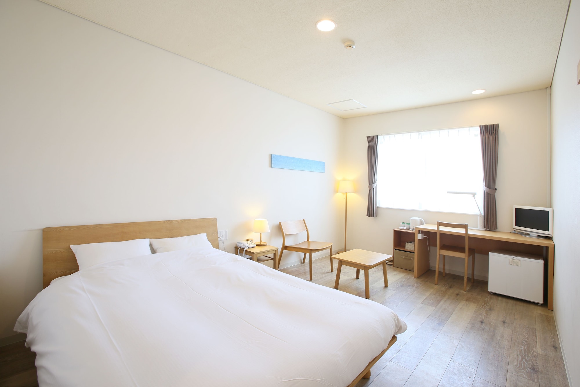ROOM, DOUBLE BED