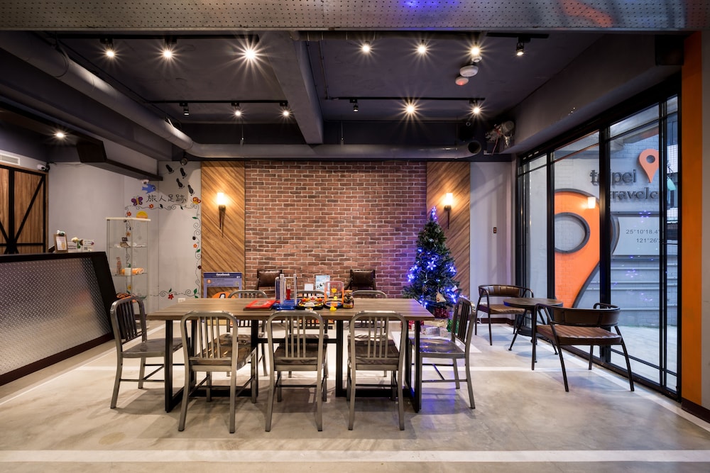 Taipei Travelers International Hostel 21/34