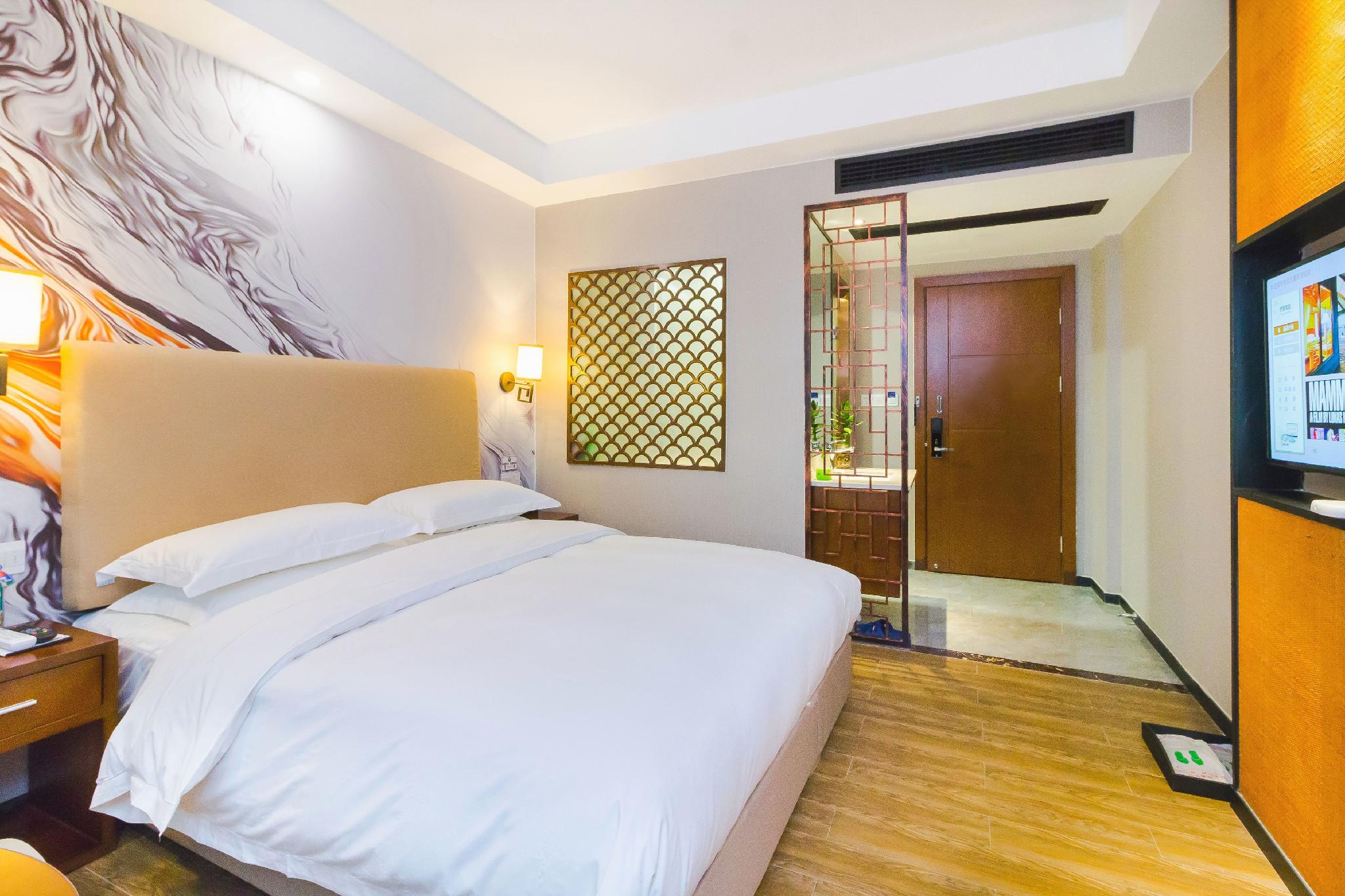 Chonpines Hotel (Yiwu International Trade City) 5/31