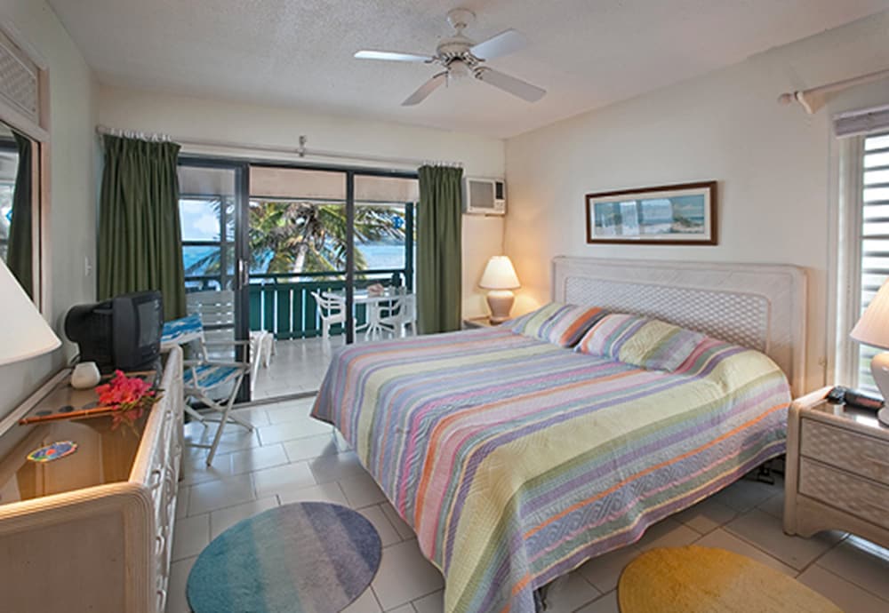 Colony Cove Beach Resort 4/22