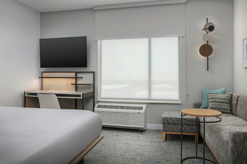 TownePlace Suites by Marriott Forney 11/37