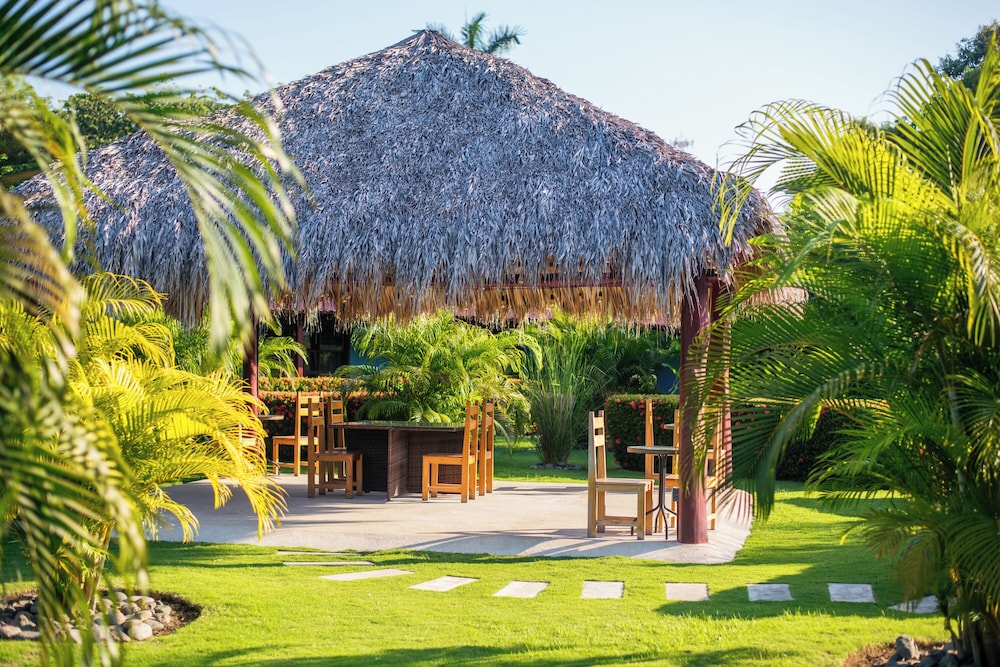 Beach Break Resort 70/75