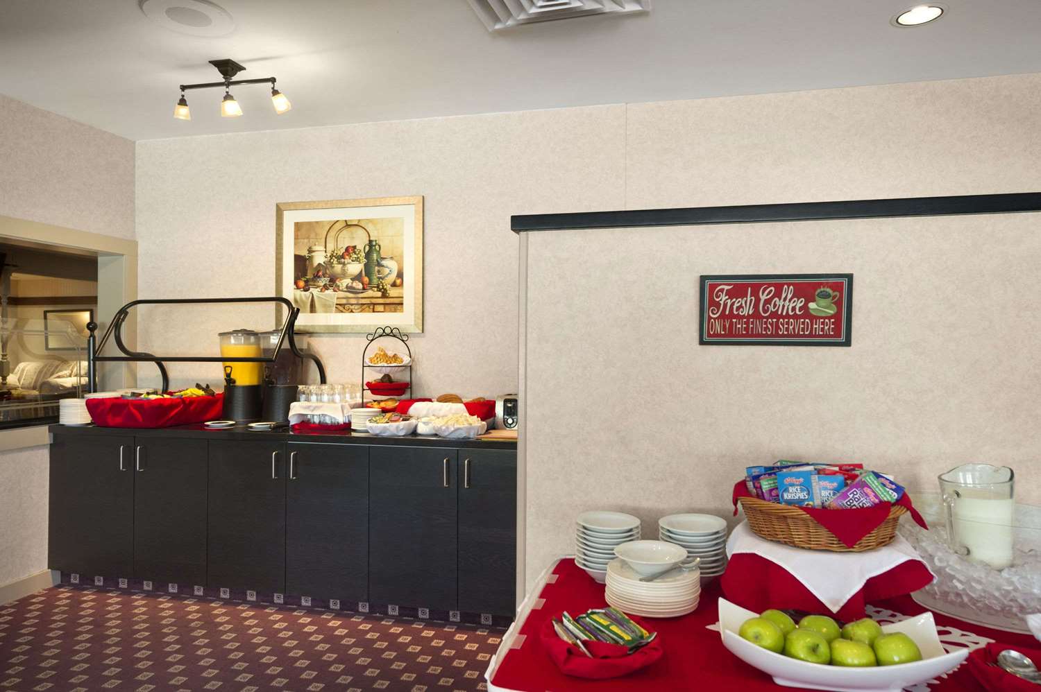 Ramada By Wyndham Trenton 3/23