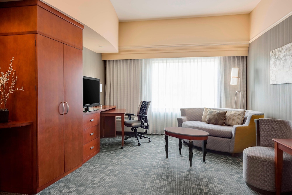 Courtyard By Marriott Columbia Missouri 21/38
