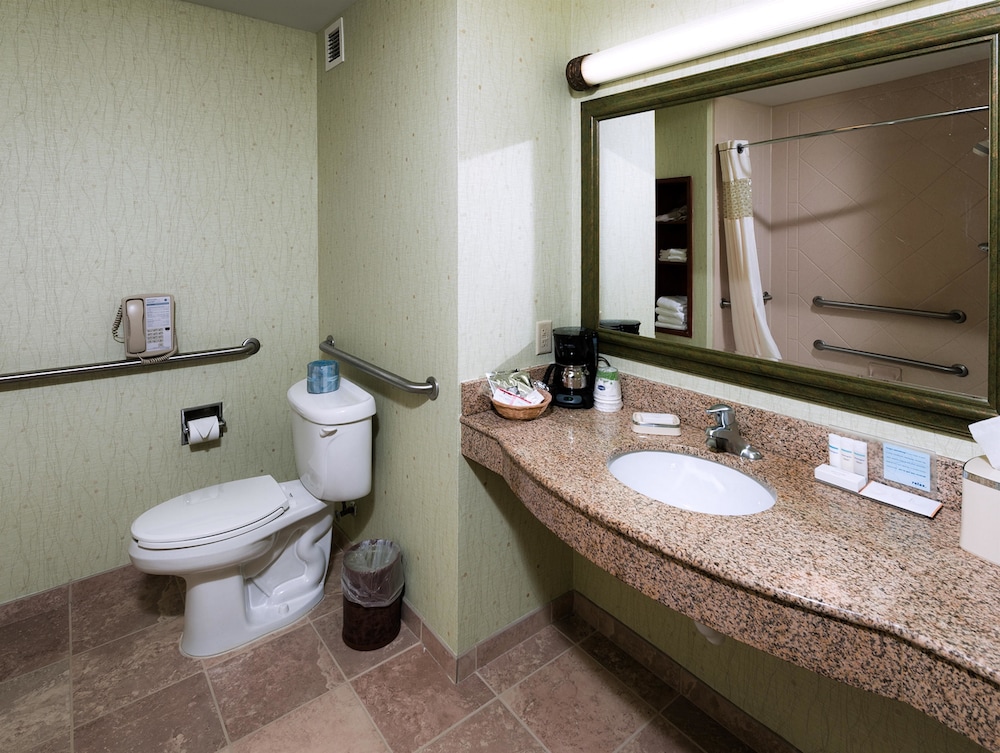Hampton Inn & Suites Rockland 23/81
