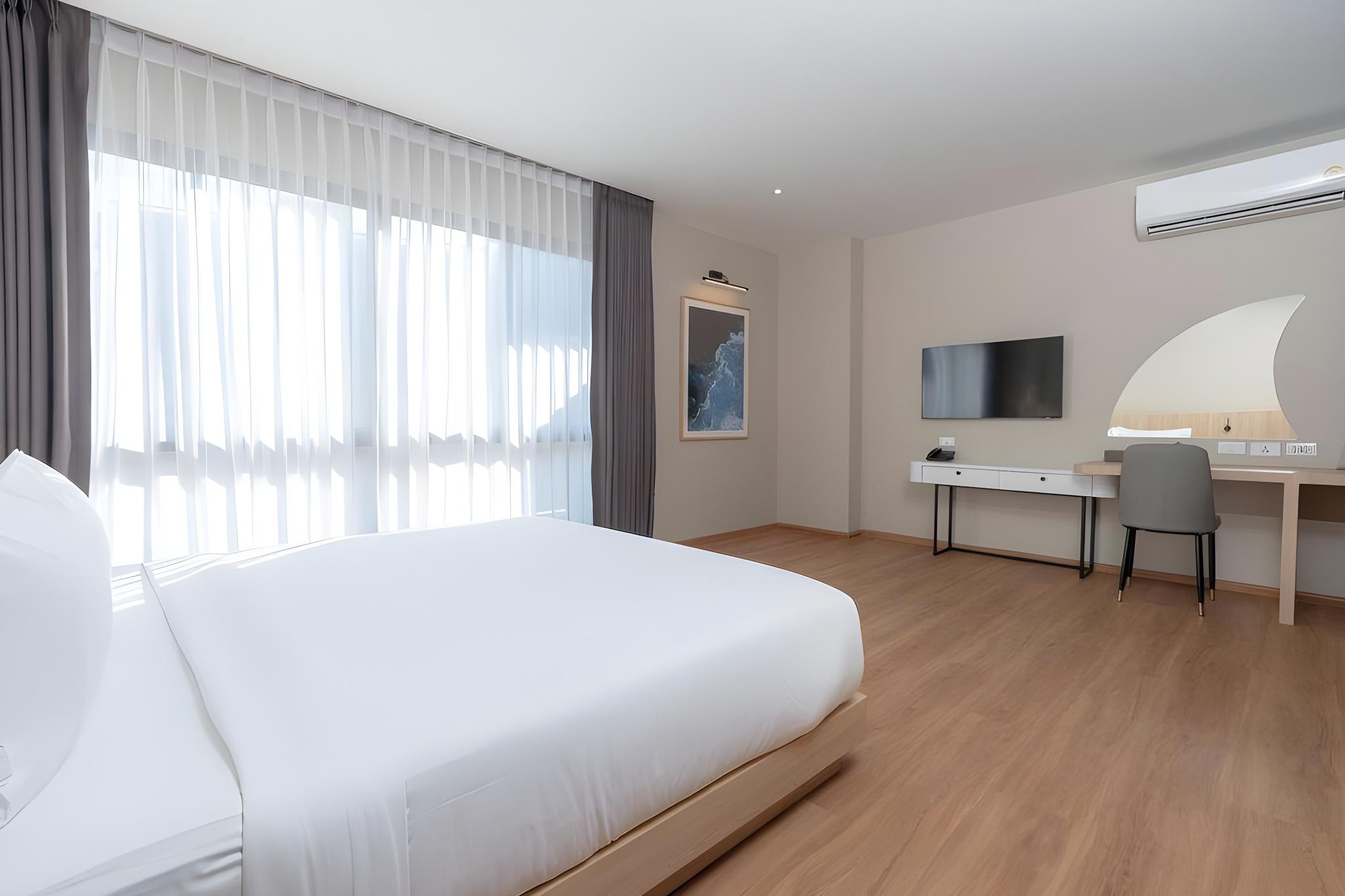 Design, Double Bed, City View