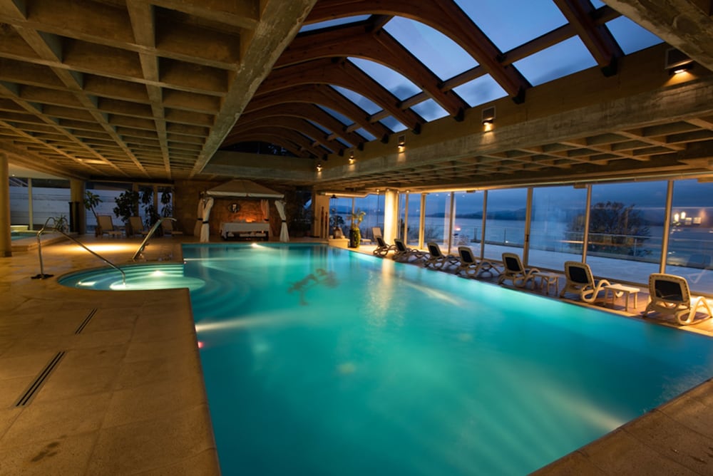 Cacique Inacayal Lake & Spa Hotel 26/50