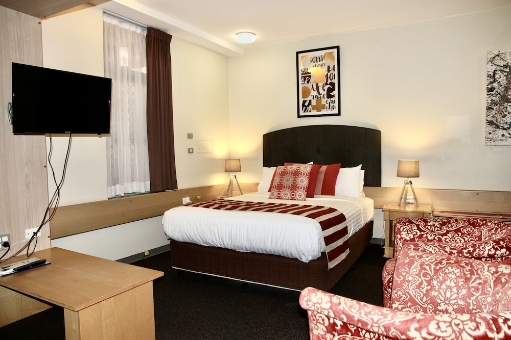 Mariners Court Hotel 28/55