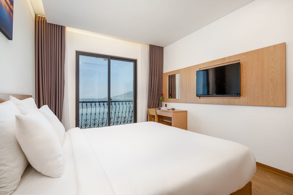 Gold Boutique Hotel Danang 12/27