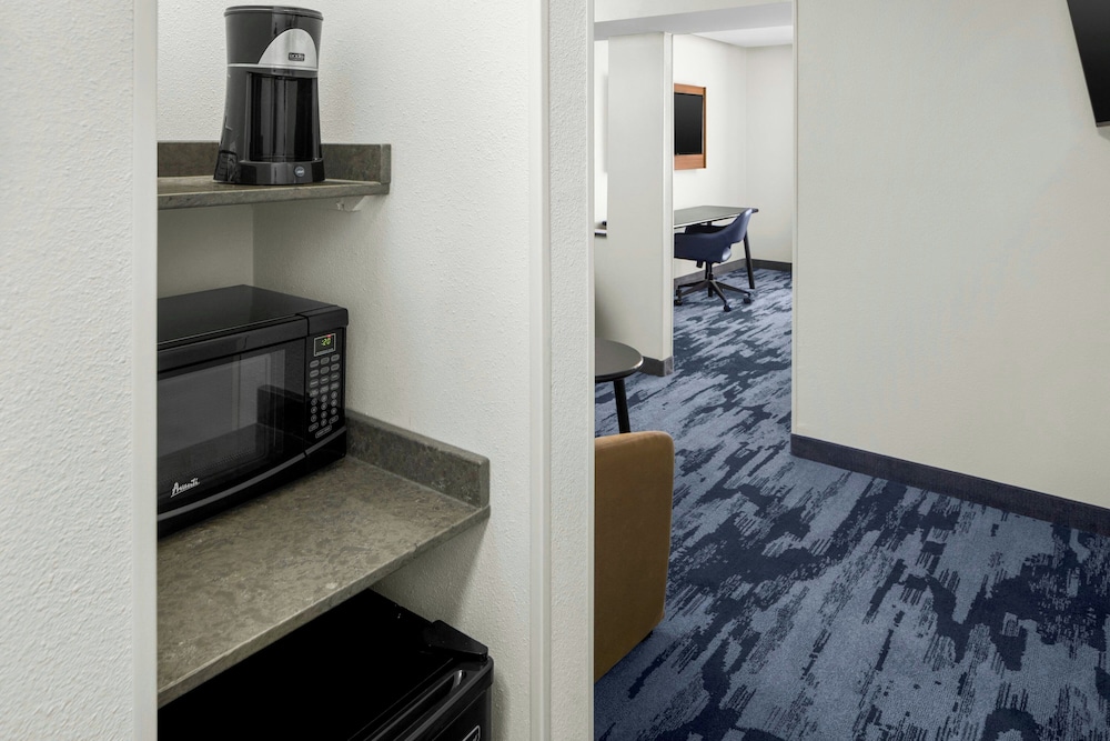 Fairfield Inn & Suites South Boston 34/68