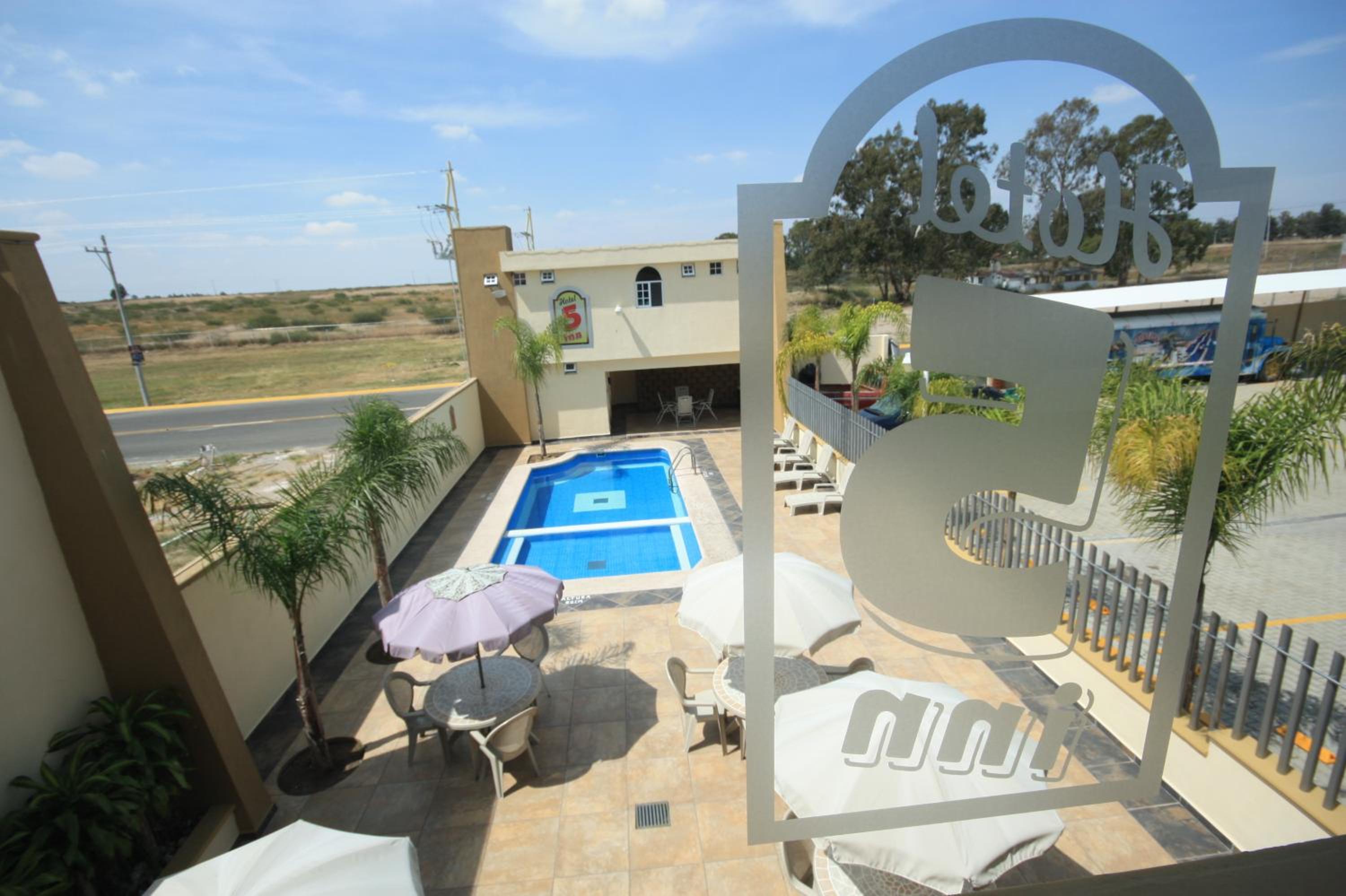 Hotel 5 Inn 47/50