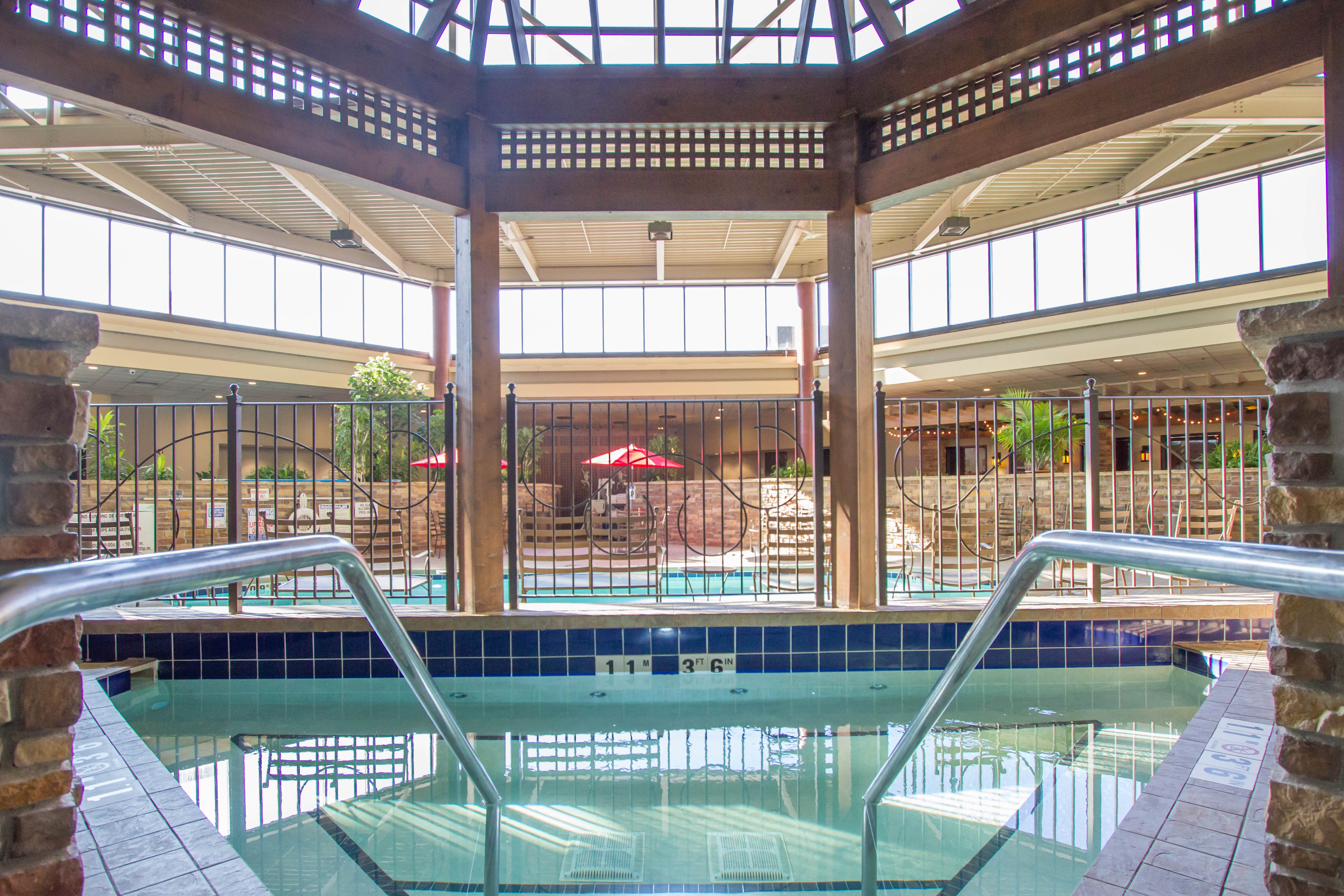 Holiday Inn Bloomington Airport South Mall Area 10/41