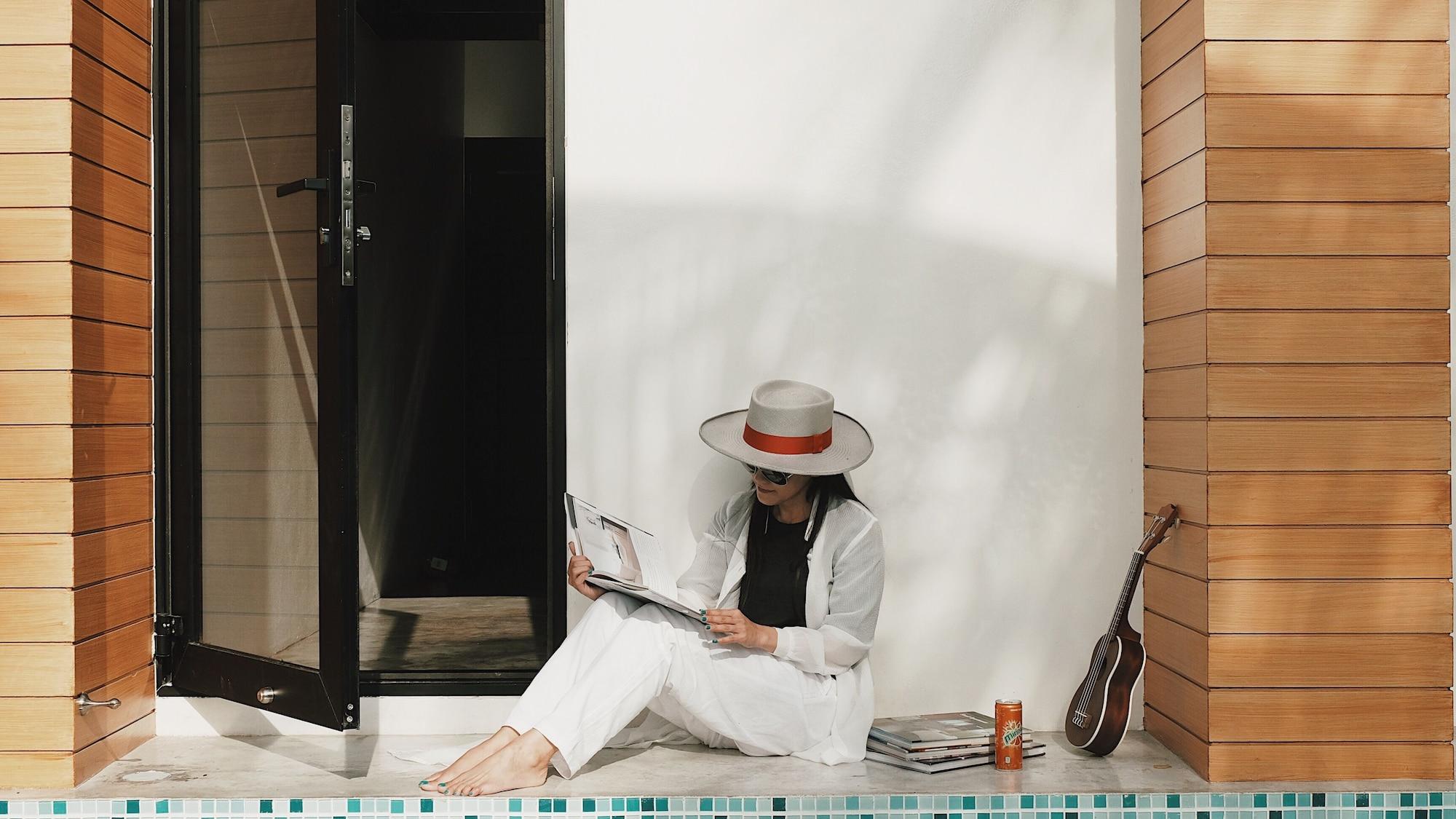 Private, 4 Beds, Pool Side، Book A Bed Poshtel - Hostel 5/6