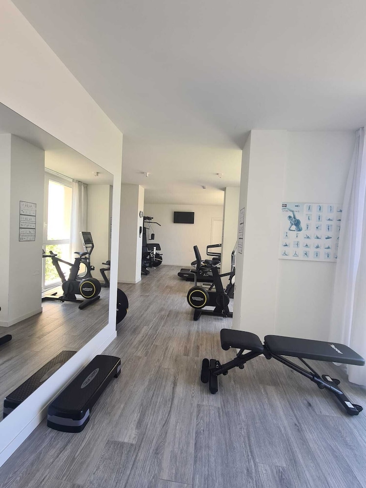 Hesperia Hotel & Residence 24/50