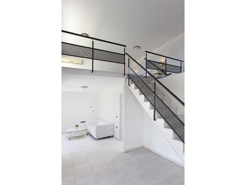 VILLA SEVEN 52/52