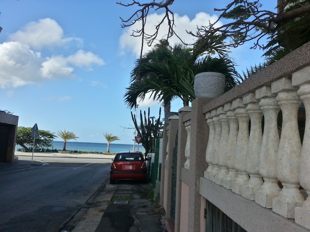 Le Chateau Ocean Villas 34/48
