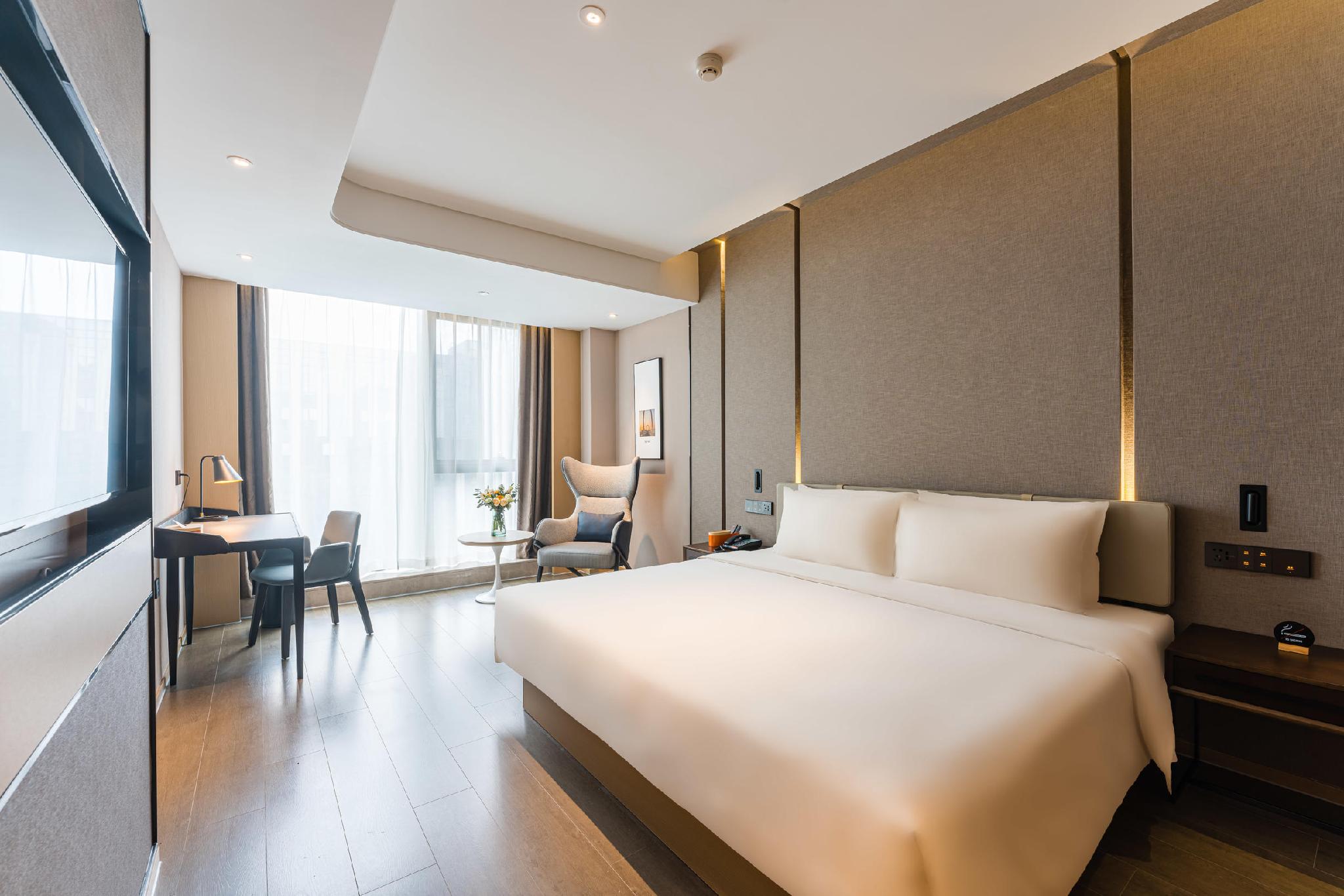 Elegant, Double Bed