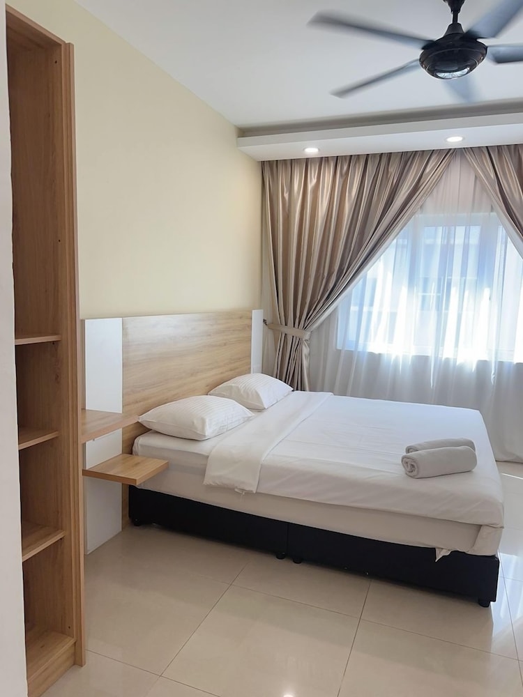 D'embassy Serviced Residence Suites 22/55
