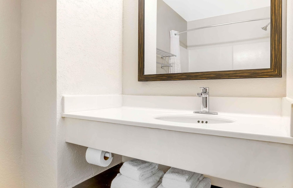 Extended Stay America - San Diego - Carlsbad Village by the Sea 57/58