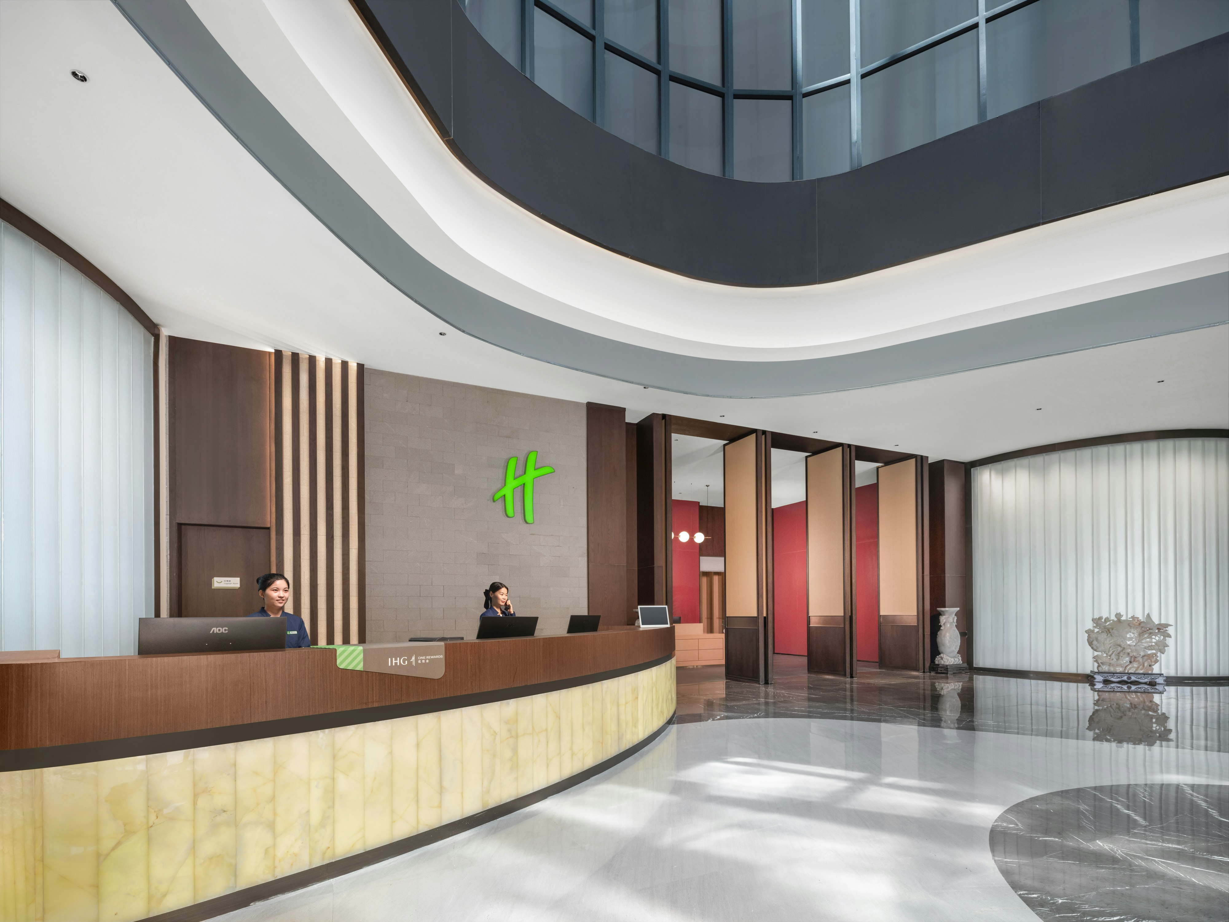 Holiday Inn Ganzhou Orchid Town Hotel 10/50
