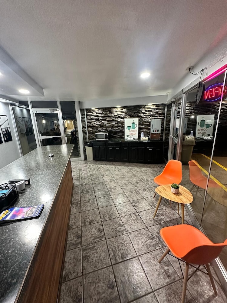 Canyon Inn Motel By Flagstaff Route-66 41/57