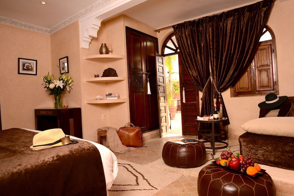 Riad Jona 47/74