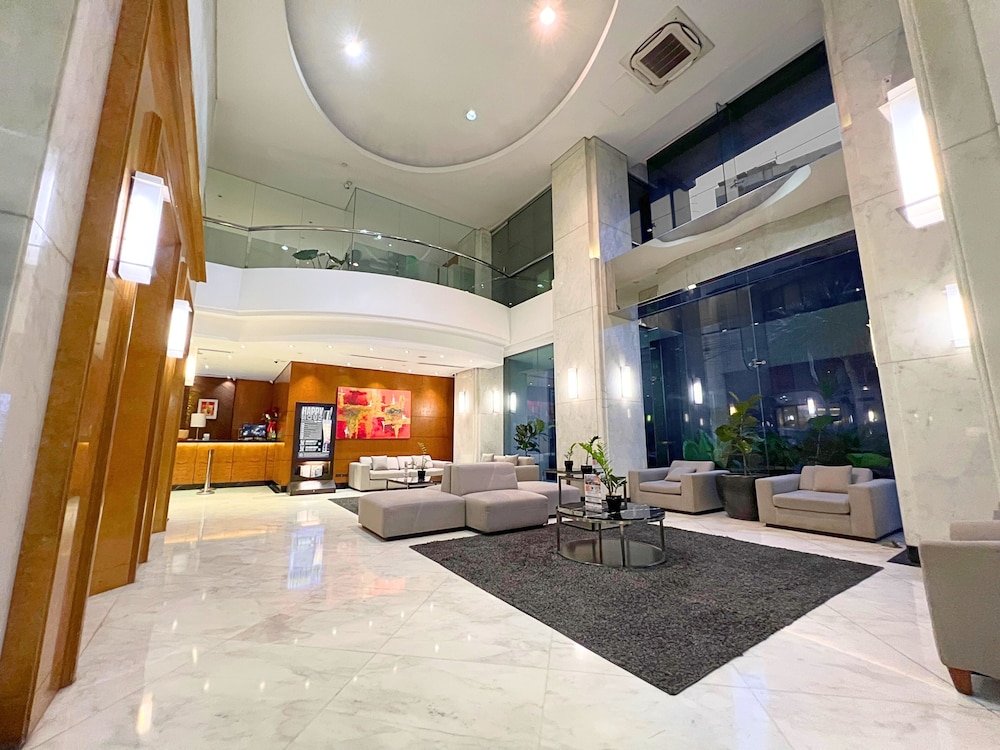 City Garden Hotel Makati 11/71