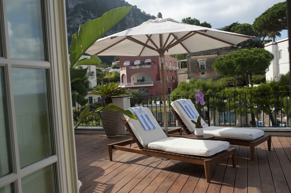 Jk Place Capri 43/50